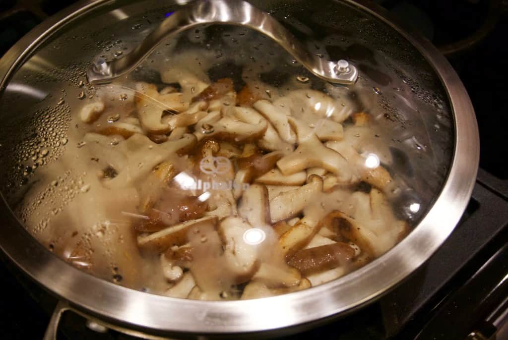 Creamy Mushroom Soup | YummyNoises.com