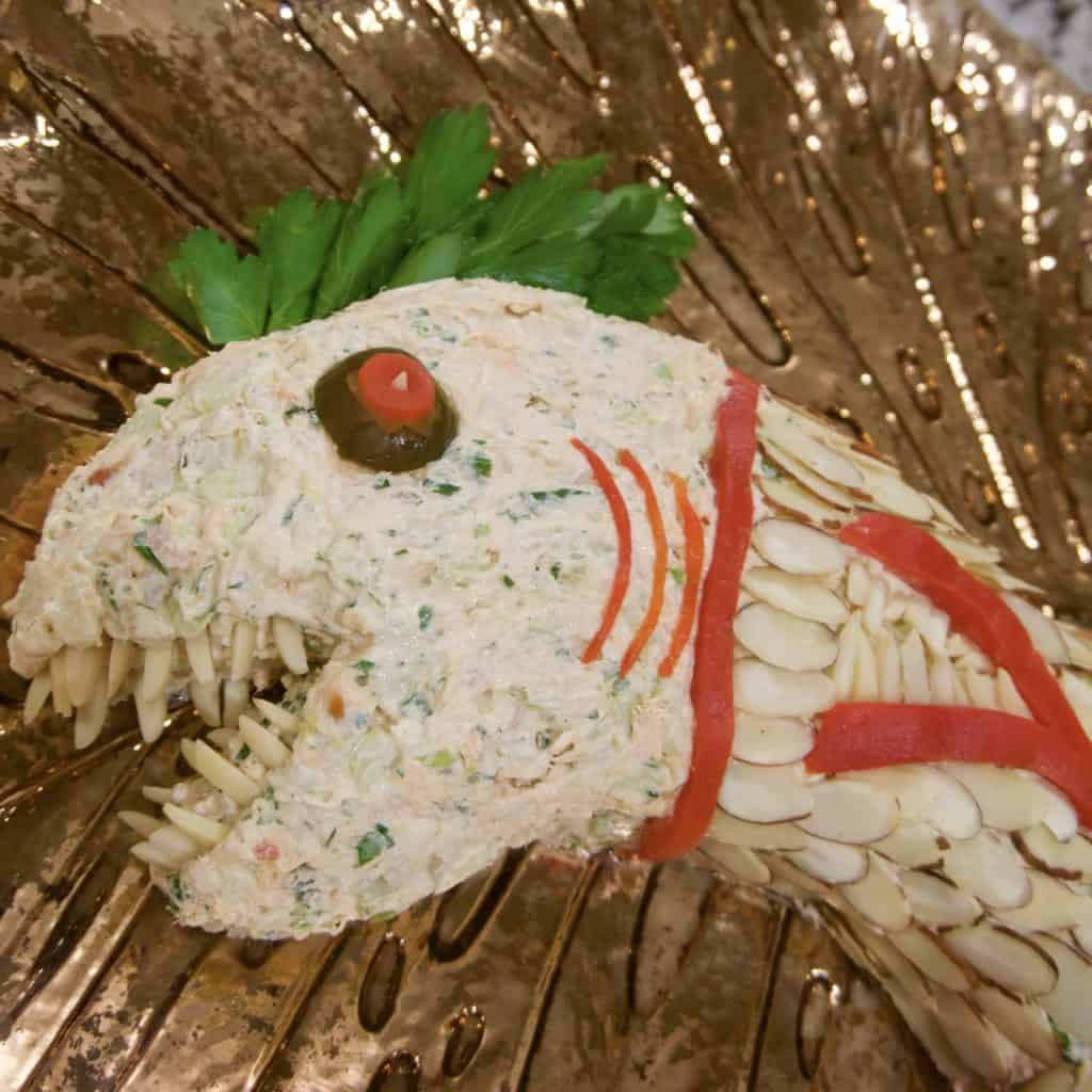 Smoked Salmon Dip - Yummy Noises